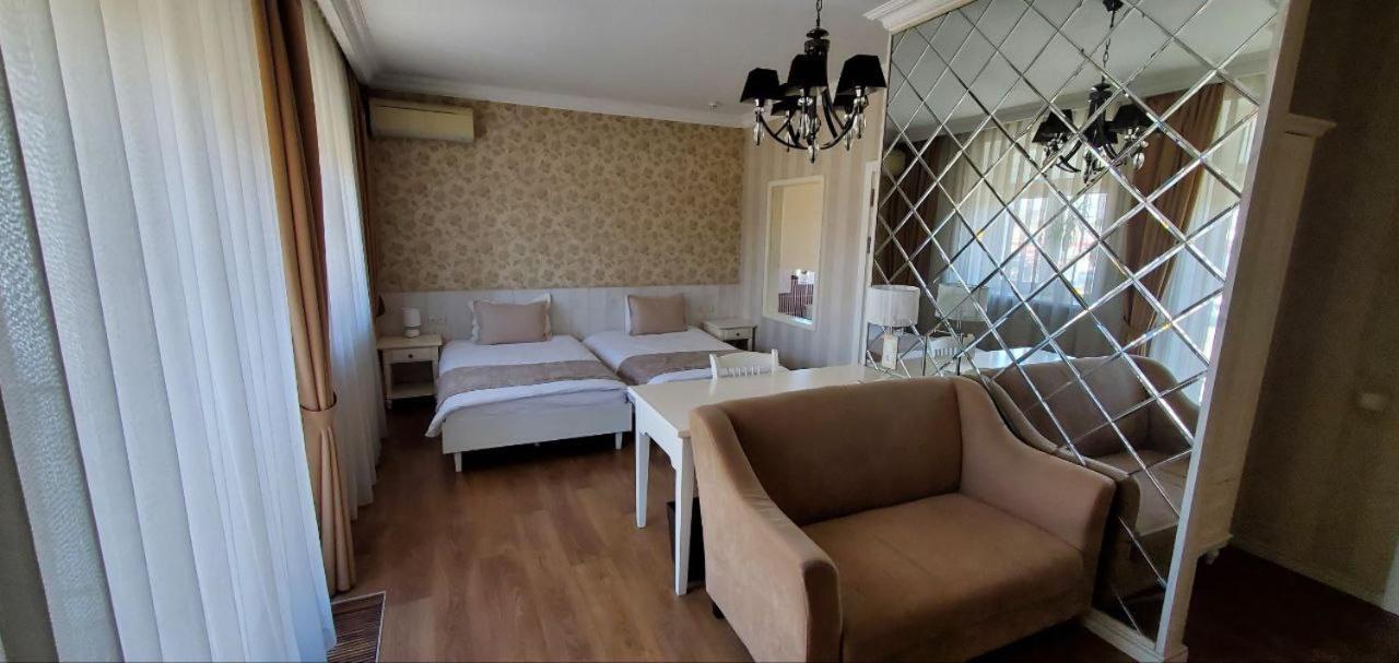 De Gaulle Boutique Hotel 카리프 외부 사진